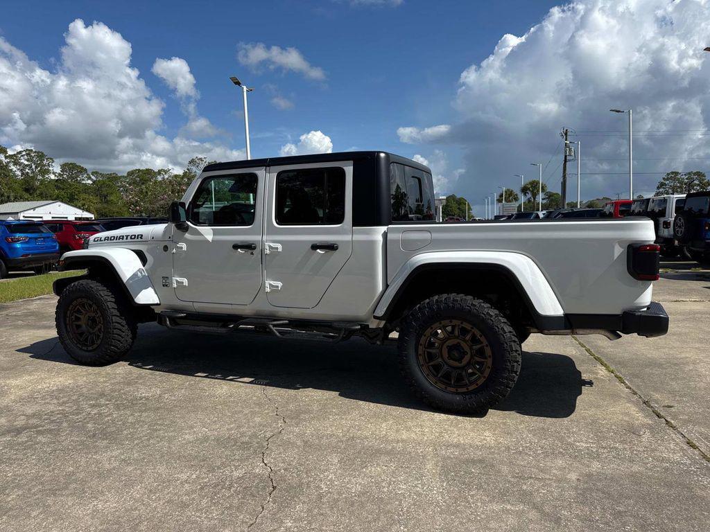 new 2026 Jeep Gladiator car, priced at $54,070
