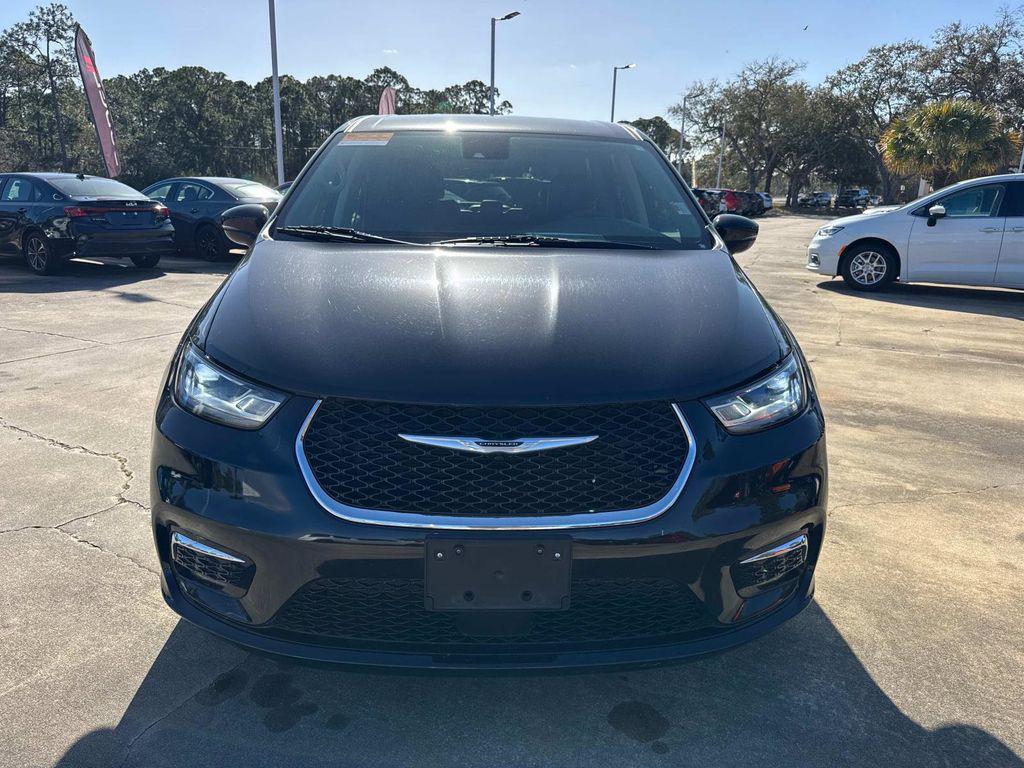 used 2024 Chrysler Pacifica car, priced at $23,911