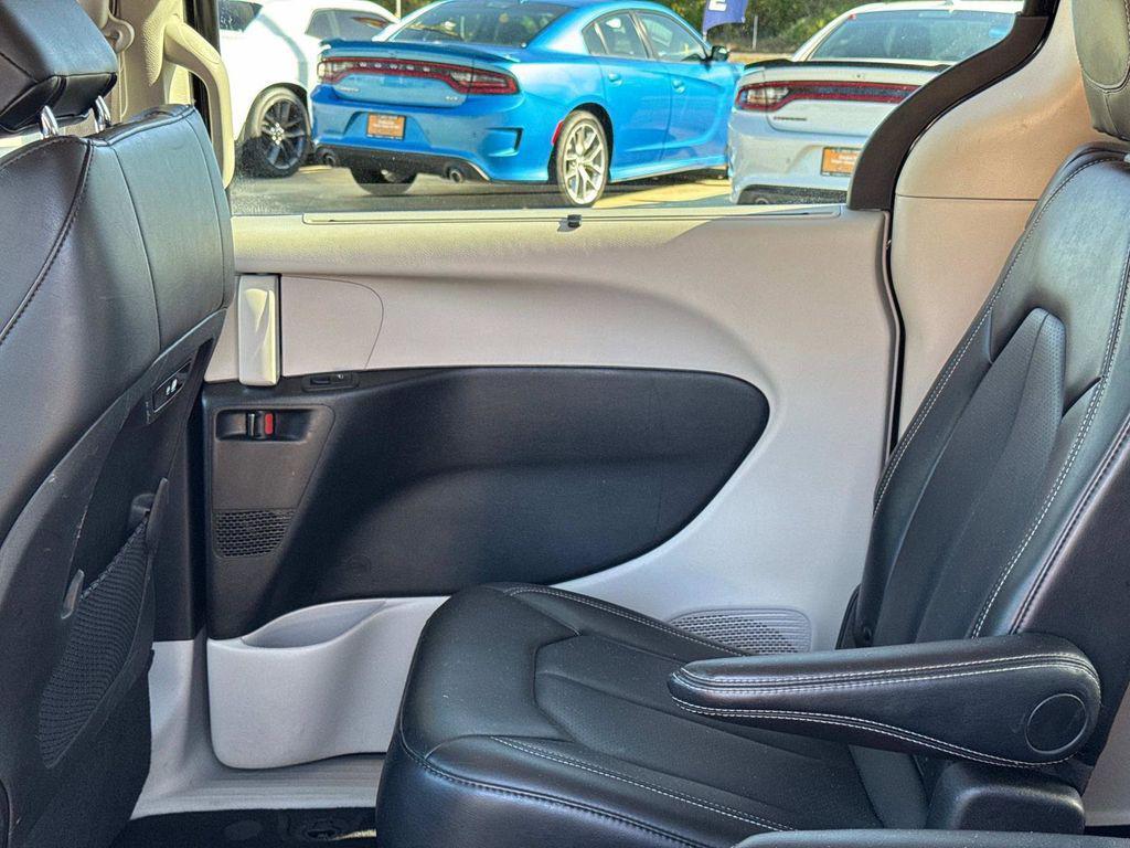 used 2024 Chrysler Pacifica car, priced at $23,911