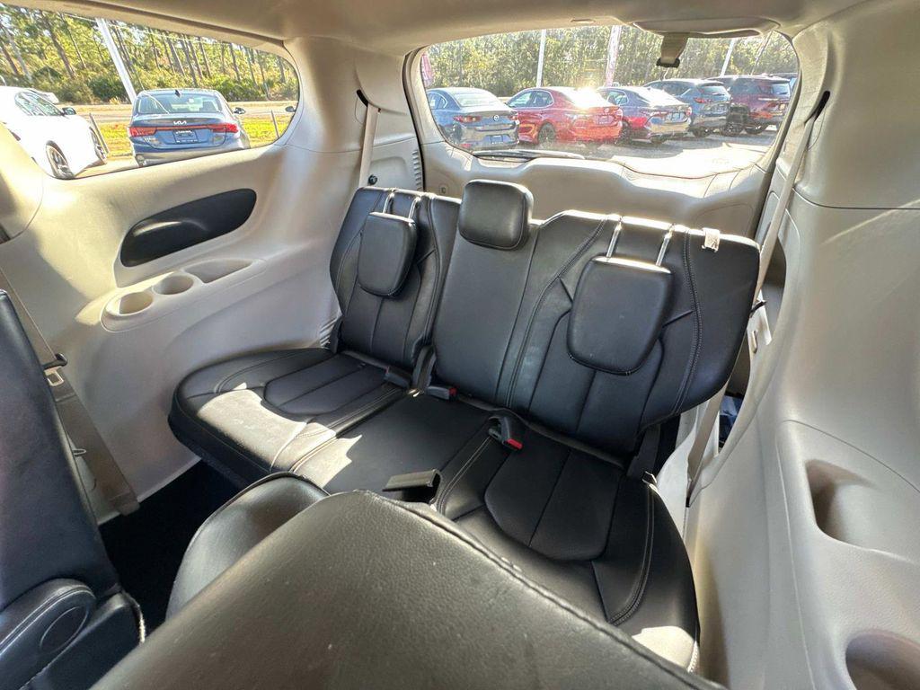 used 2024 Chrysler Pacifica car, priced at $23,911