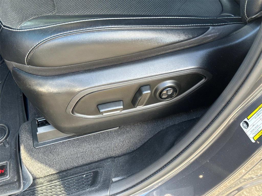 used 2021 Jeep Grand Cherokee L car, priced at $28,555