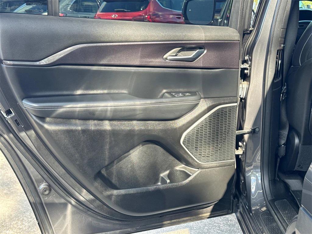 used 2021 Jeep Grand Cherokee L car, priced at $28,555