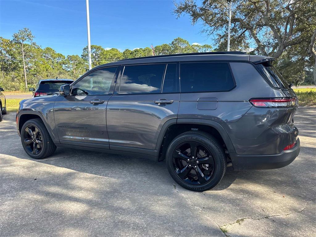 used 2021 Jeep Grand Cherokee L car, priced at $28,555