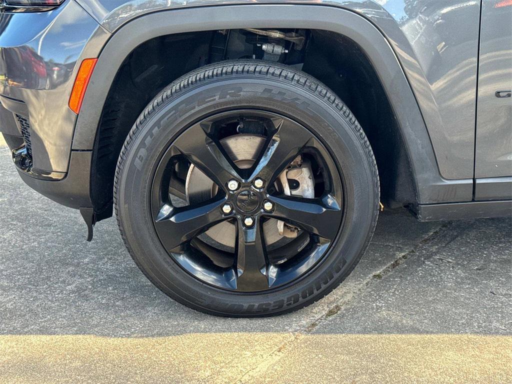 used 2021 Jeep Grand Cherokee L car, priced at $28,555