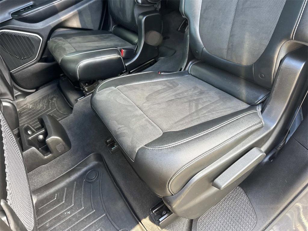 used 2021 Jeep Grand Cherokee L car, priced at $28,555