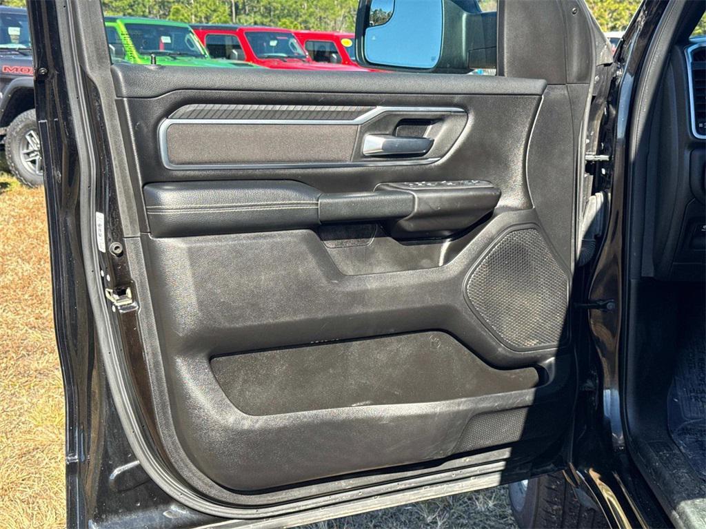 used 2025 Ram 1500 car, priced at $34,222