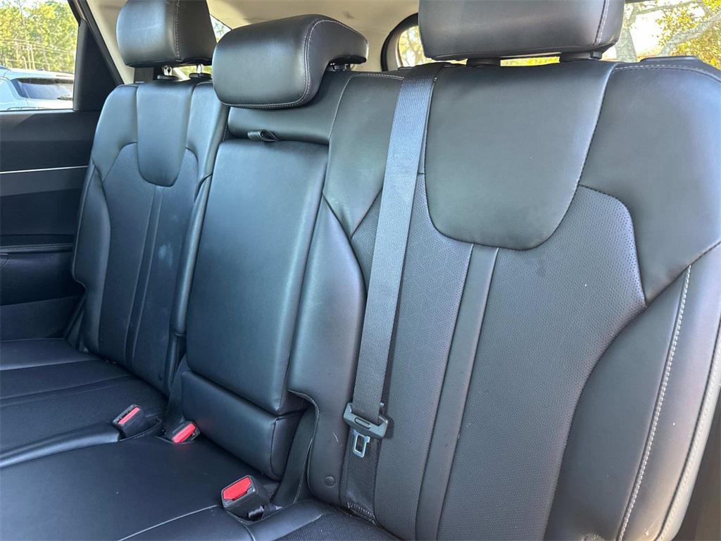 used 2021 Kia Sorento car, priced at $21,555