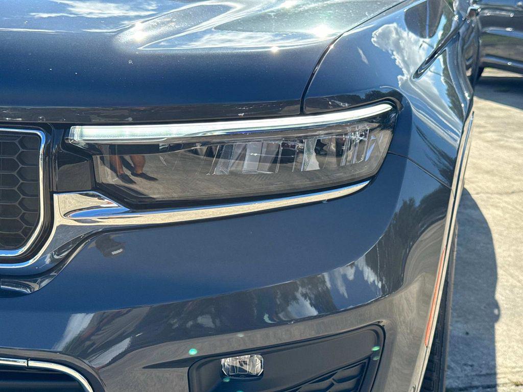 new 2025 Jeep Grand Cherokee L car, priced at $62,580