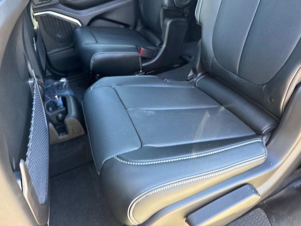 new 2025 Jeep Grand Cherokee L car, priced at $62,580