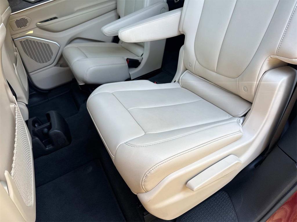 used 2021 Jeep Grand Cherokee L car, priced at $29,555