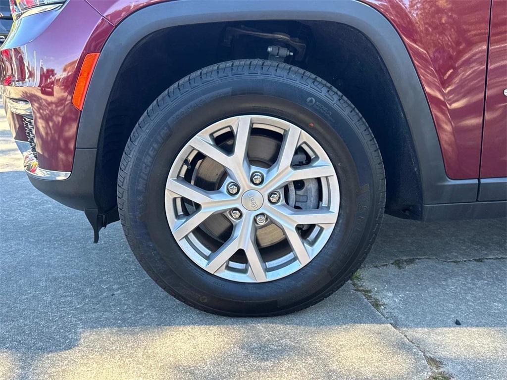 used 2021 Jeep Grand Cherokee L car, priced at $29,555