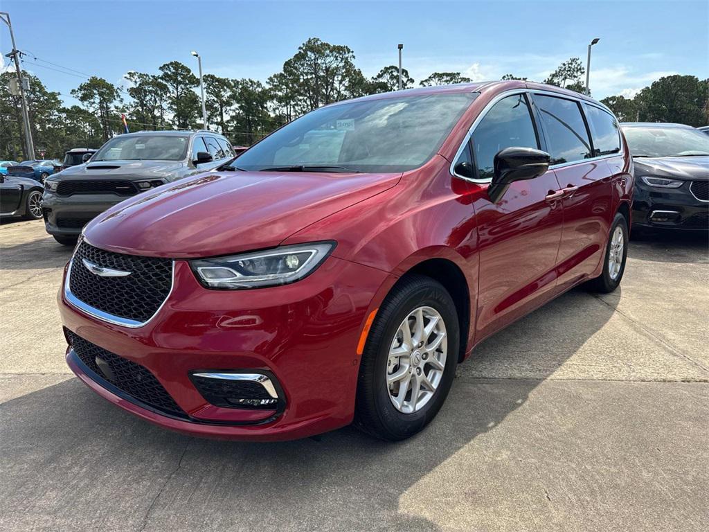 new 2026 Chrysler Pacifica car, priced at $46,930