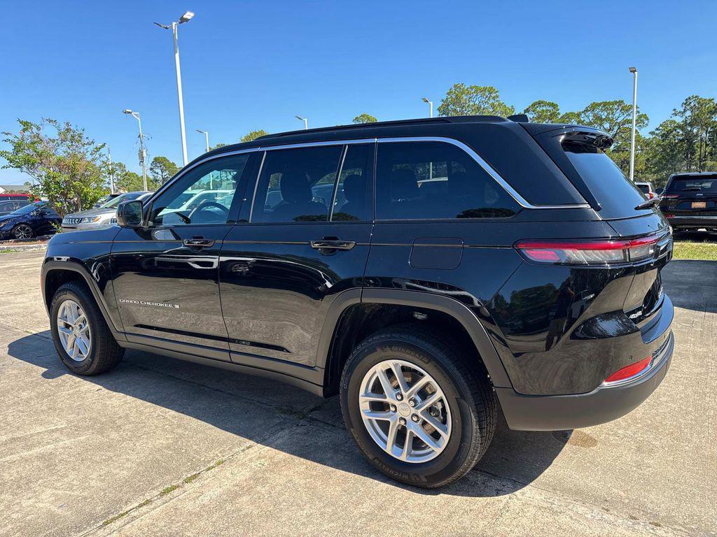 new 2025 Jeep Grand Cherokee car, priced at $43,370