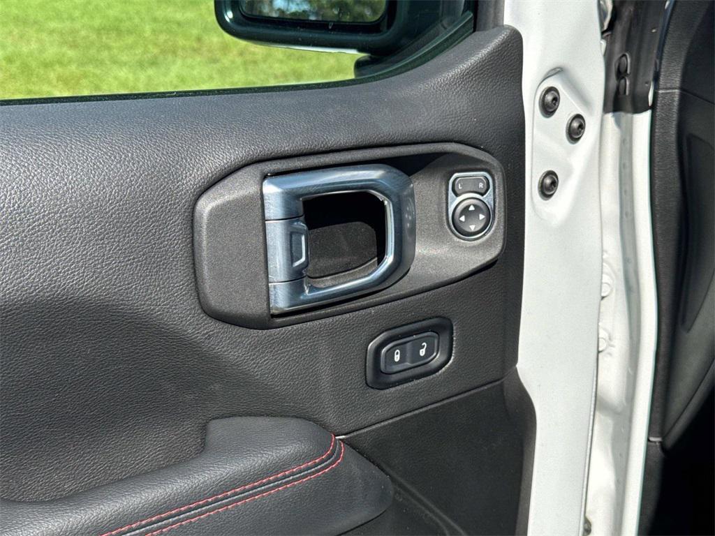 used 2023 Jeep Gladiator car, priced at $35,555