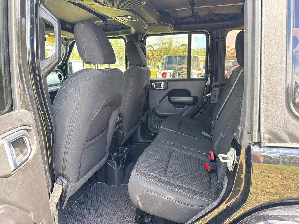 used 2021 Jeep Wrangler Unlimited car, priced at $25,911