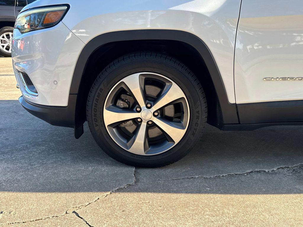 used 2021 Jeep Cherokee car, priced at $22,111