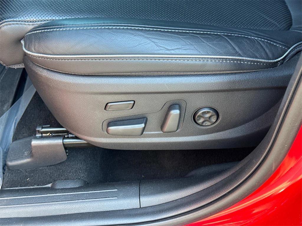 used 2021 Hyundai Santa Fe car, priced at $26,555