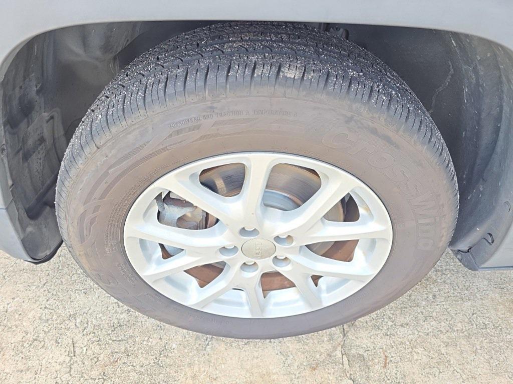 used 2015 Jeep Cherokee car