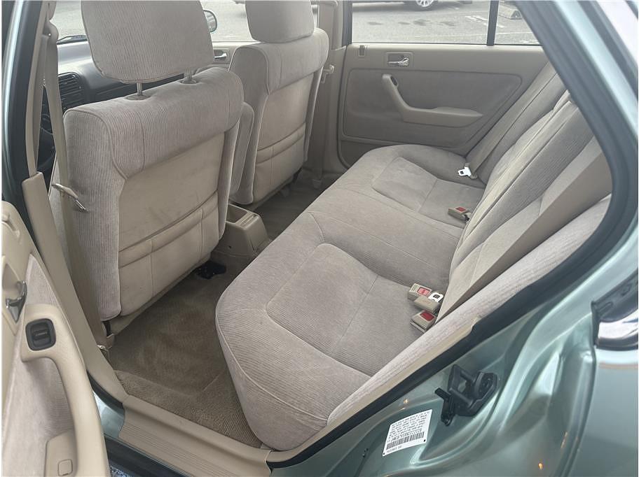 used 1992 Honda Accord car, priced at $14,995