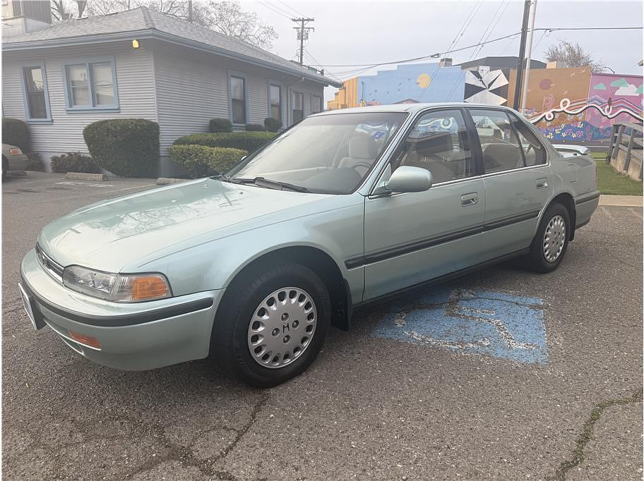 used 1992 Honda Accord car, priced at $14,995