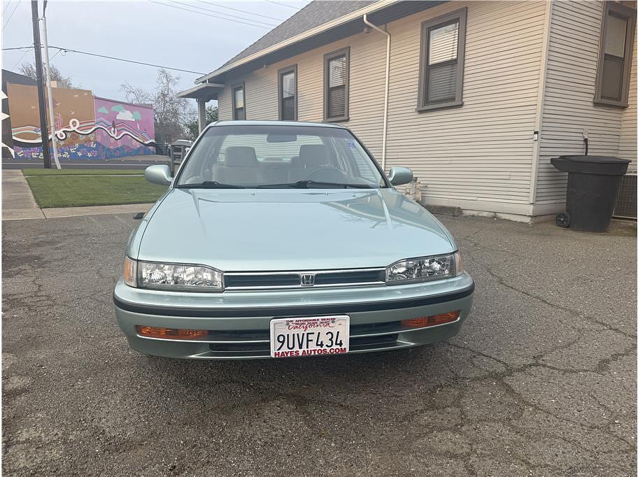 used 1992 Honda Accord car, priced at $14,995