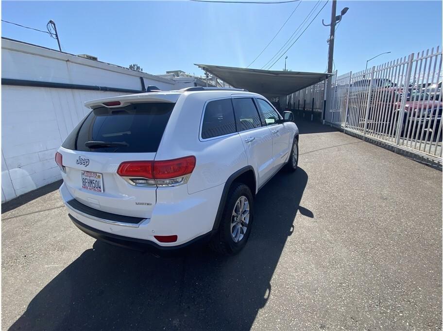 used 2015 Jeep Grand Cherokee car, priced at $11,995