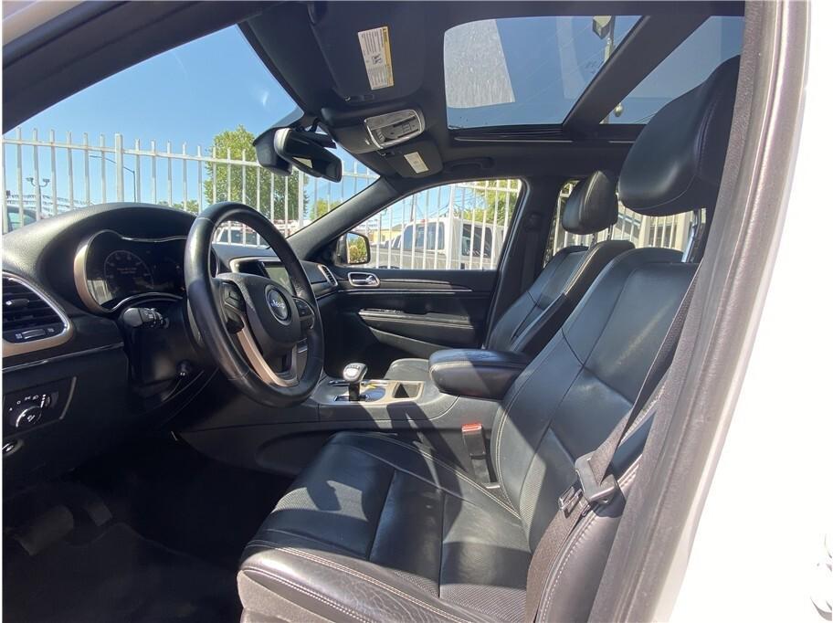 used 2015 Jeep Grand Cherokee car, priced at $11,995