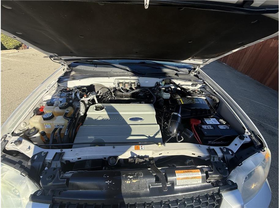 used 2007 Ford Escape Hybrid car, priced at $6,195
