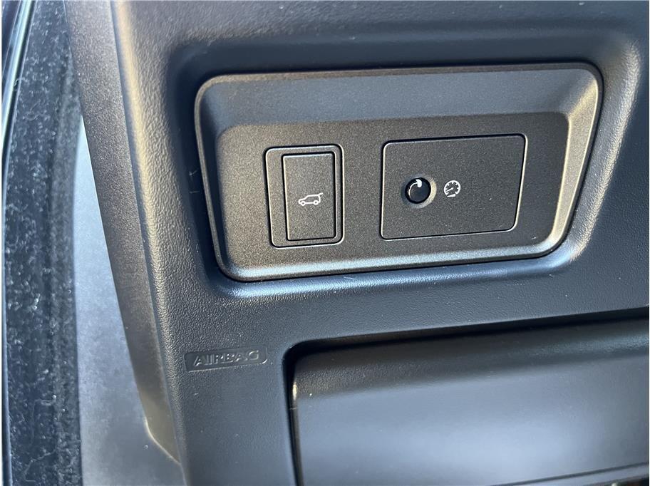 used 2018 Land Rover Range Rover Evoque car, priced at $15,595