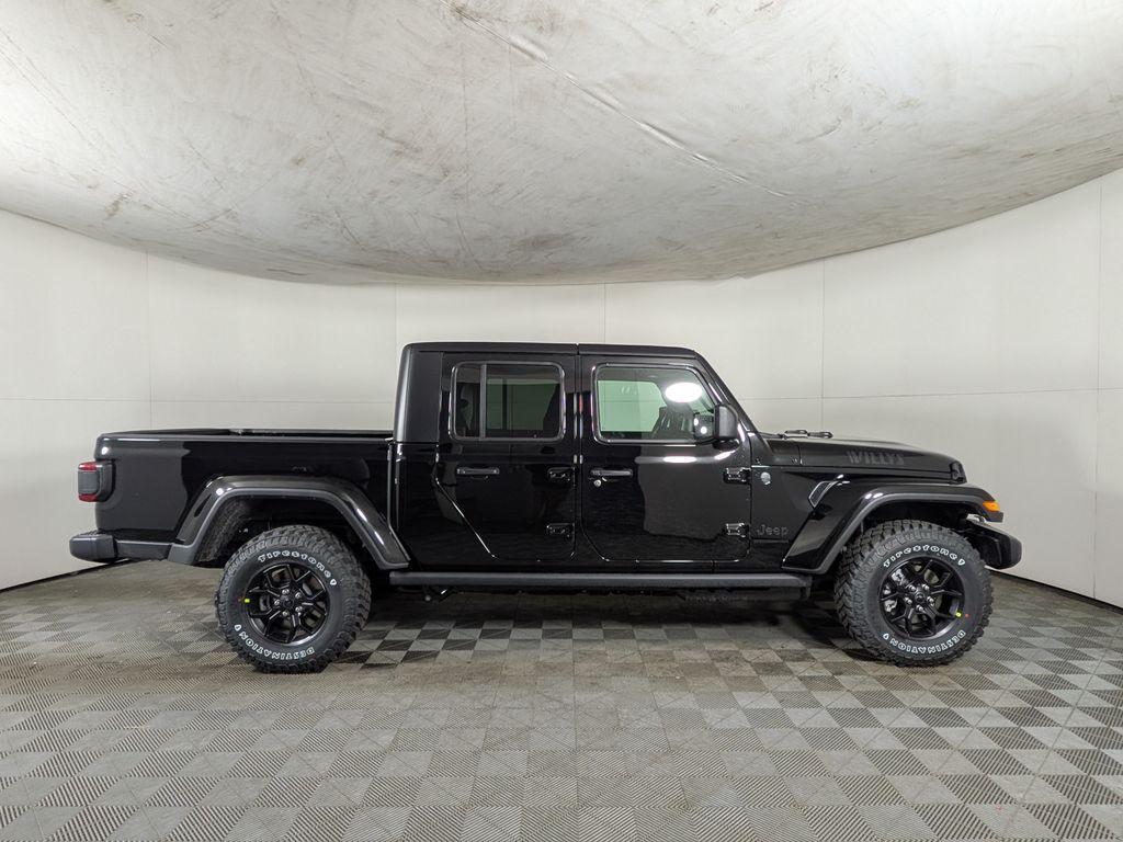 new 2026 Jeep Gladiator car, priced at $42,915
