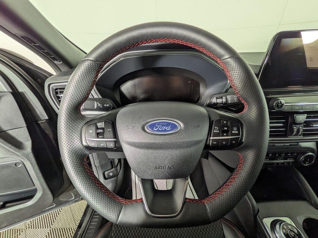 used 2023 Ford Escape car, priced at $19,148