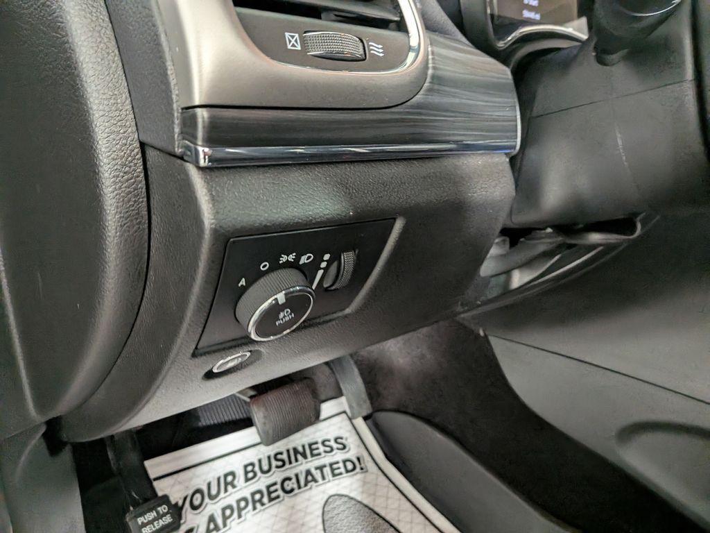 used 2019 Jeep Grand Cherokee car, priced at $19,988