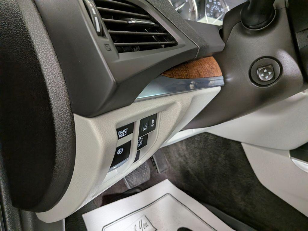 used 2017 Acura MDX car, priced at $24,538