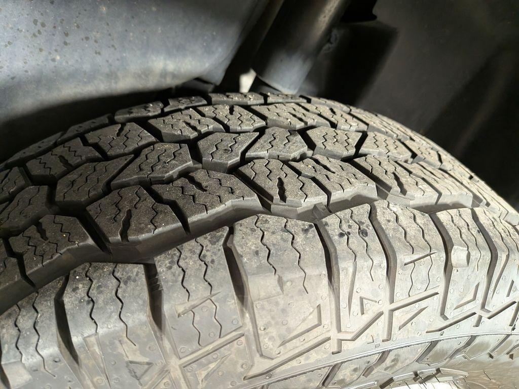 used 2016 Jeep Cherokee car, priced at $15,871