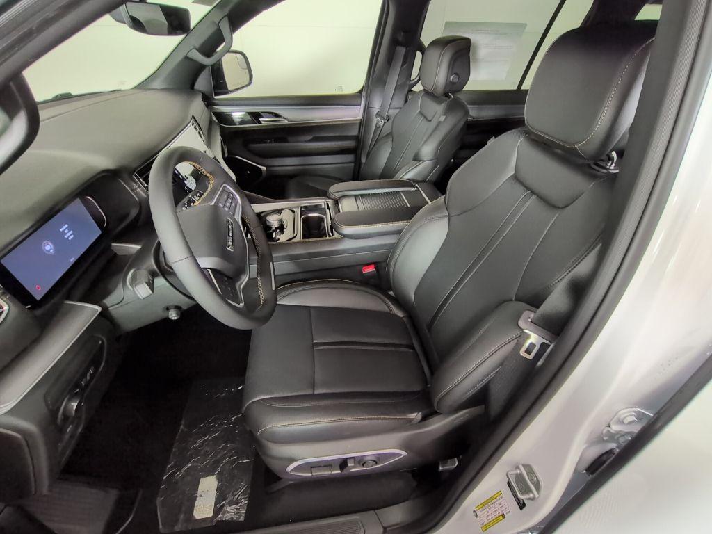 new 2026 Jeep Grand Wagoneer car, priced at $74,478