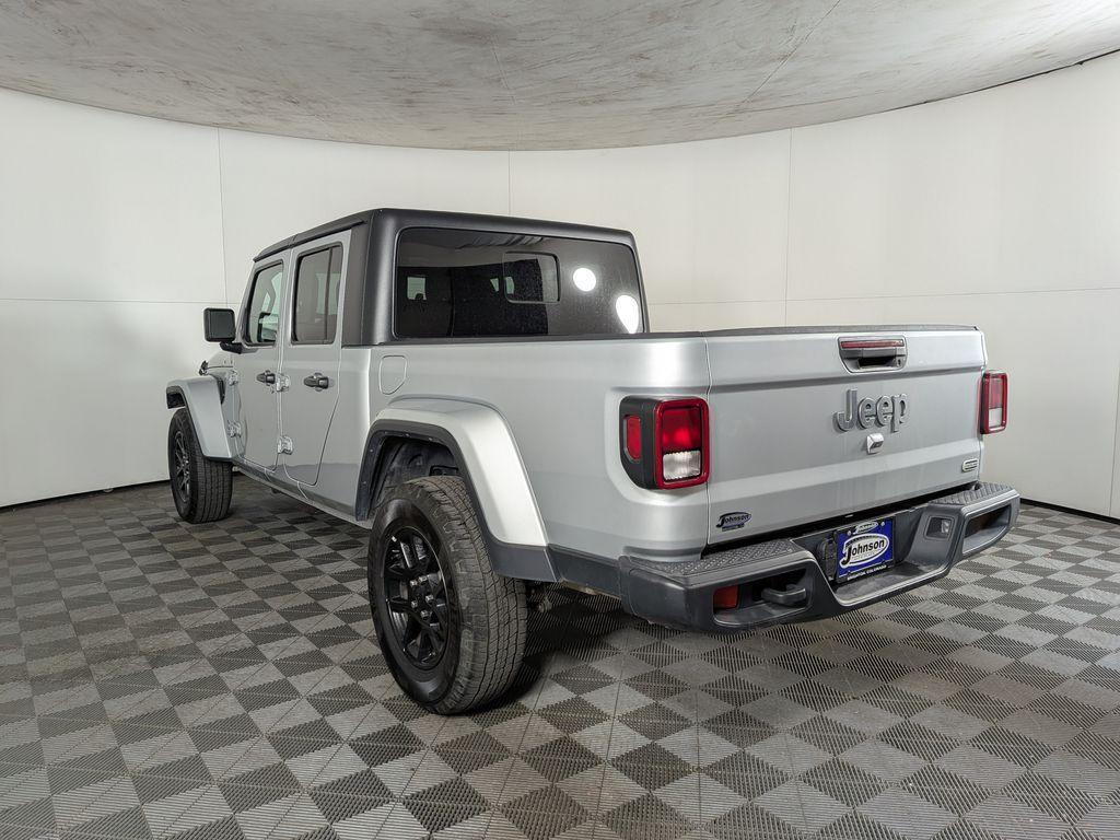 used 2023 Jeep Gladiator car, priced at $27,111