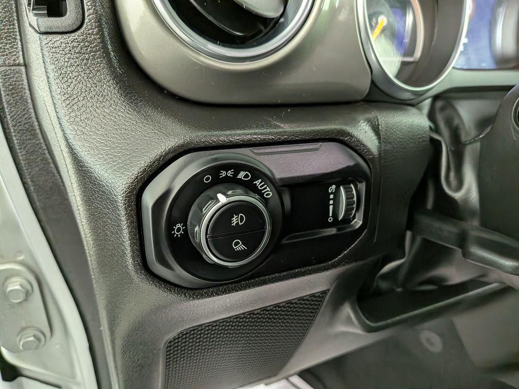 used 2023 Jeep Gladiator car, priced at $27,111