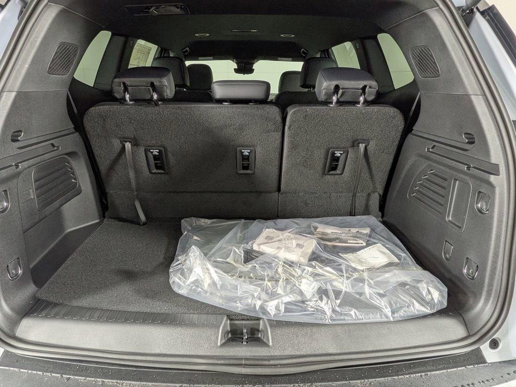 new 2026 GMC Acadia car, priced at $50,800