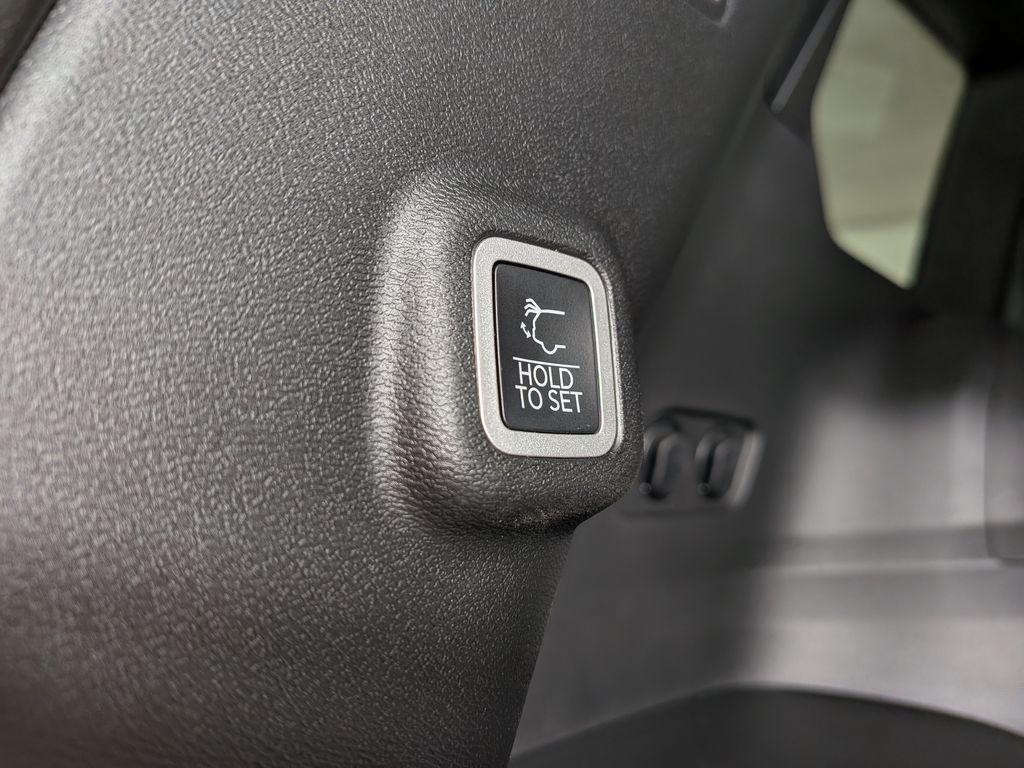 new 2026 Jeep Cherokee car, priced at $43,935