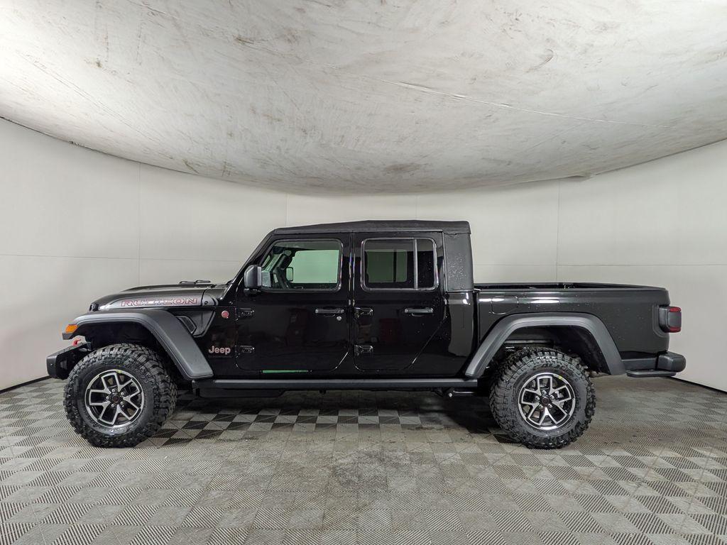 new 2026 Jeep Gladiator car, priced at $49,987