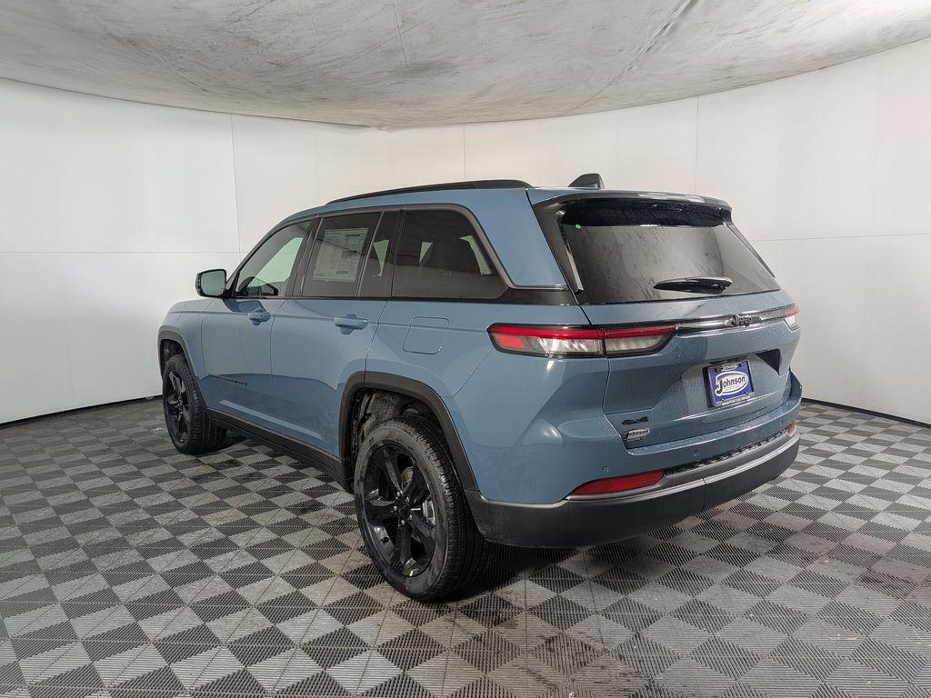 new 2026 Jeep Grand Cherokee car, priced at $50,043