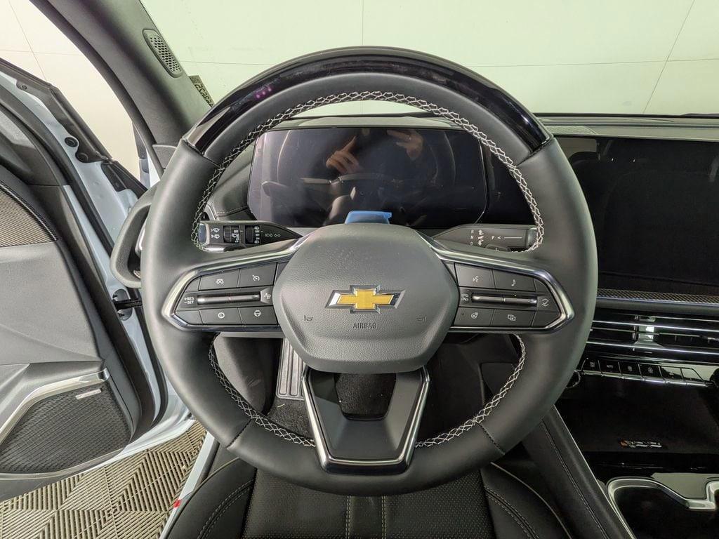 new 2026 Chevrolet Traverse car, priced at $62,089