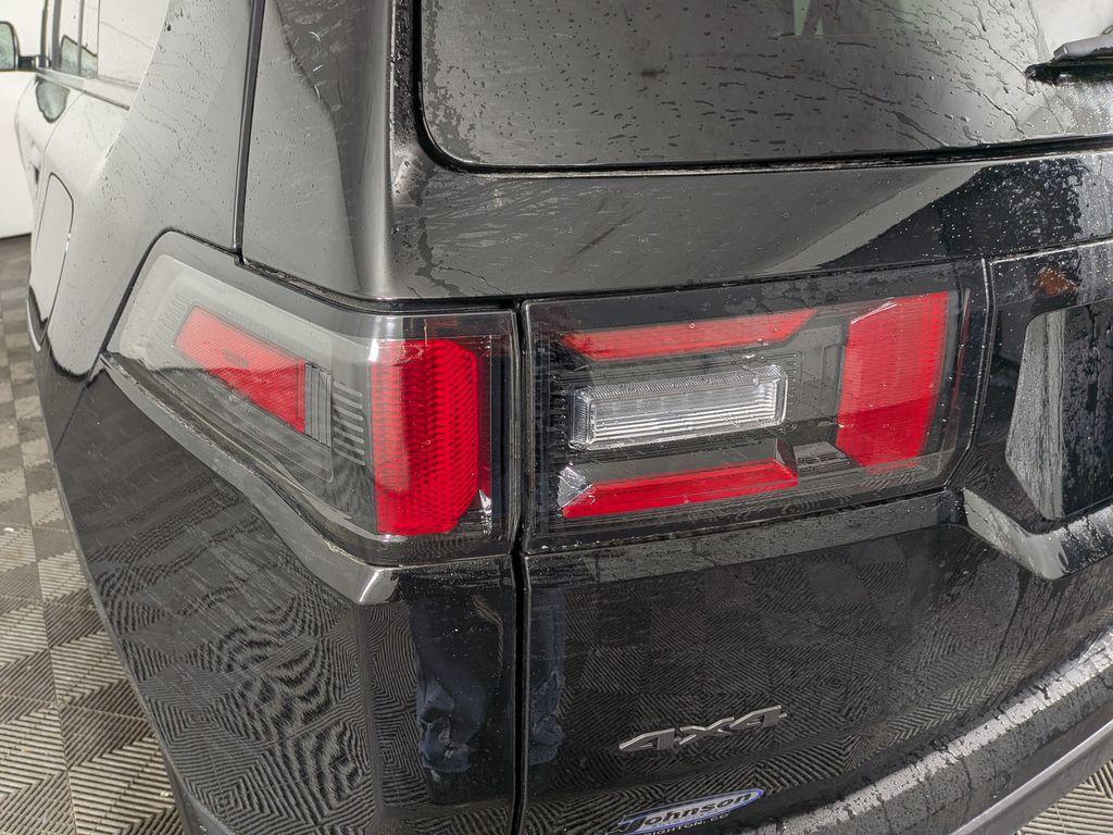 new 2026 Jeep Cherokee car, priced at $41,684