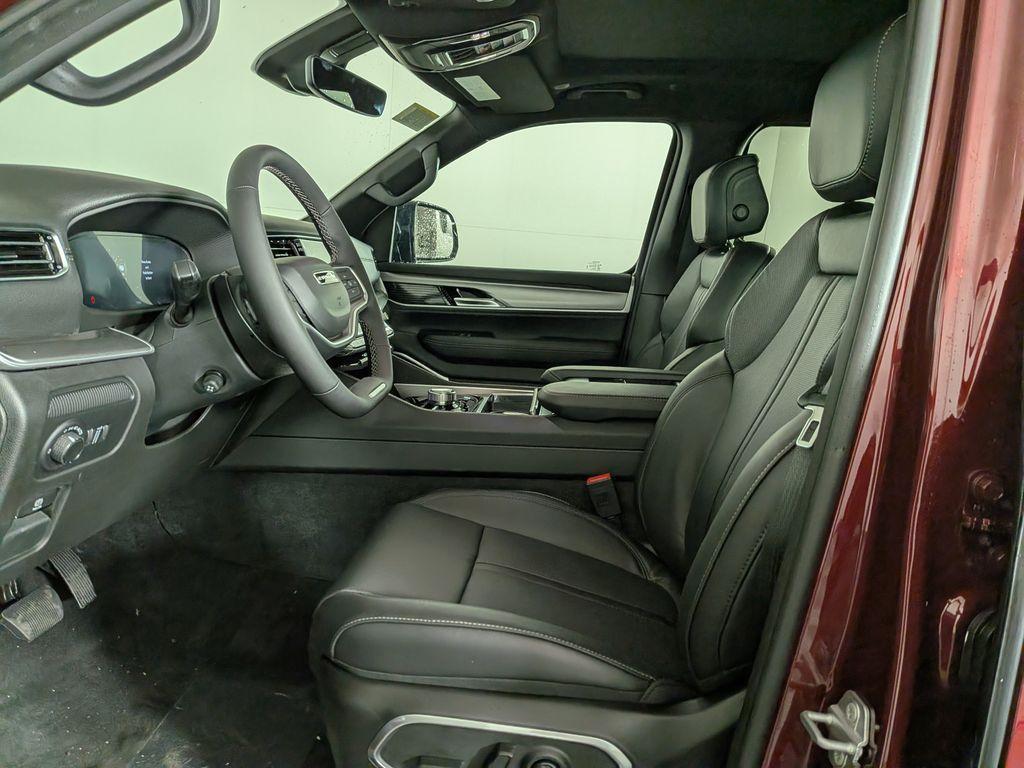 new 2026 Jeep Grand Wagoneer car, priced at $70,922