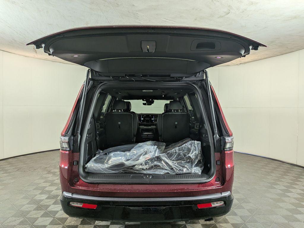 new 2026 Jeep Grand Wagoneer car, priced at $70,922