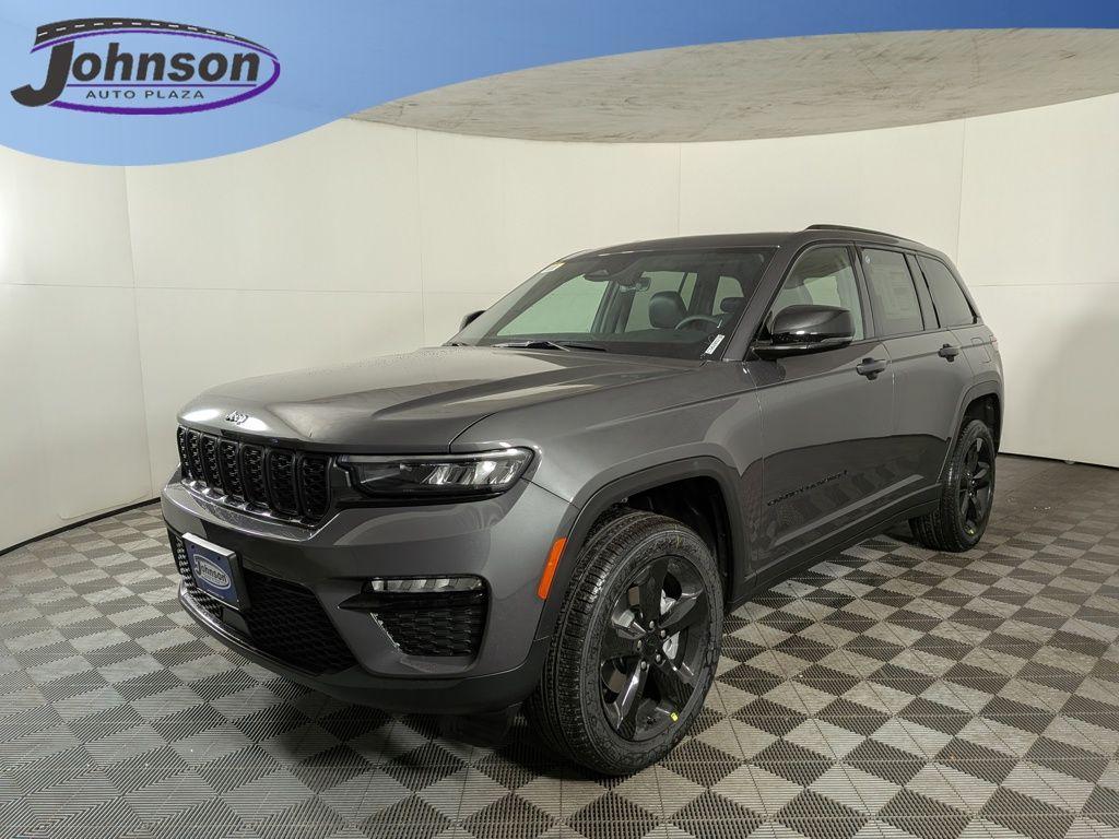 new 2025 Jeep Grand Cherokee car, priced at $46,703