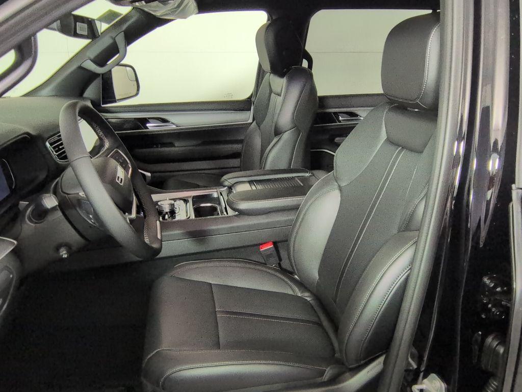 new 2026 Jeep Grand Wagoneer car, priced at $70,782