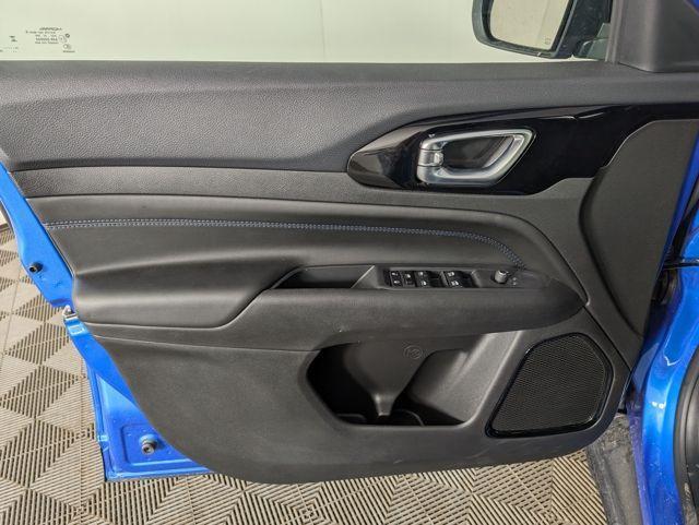 new 2025 Jeep Compass car, priced at $26,932