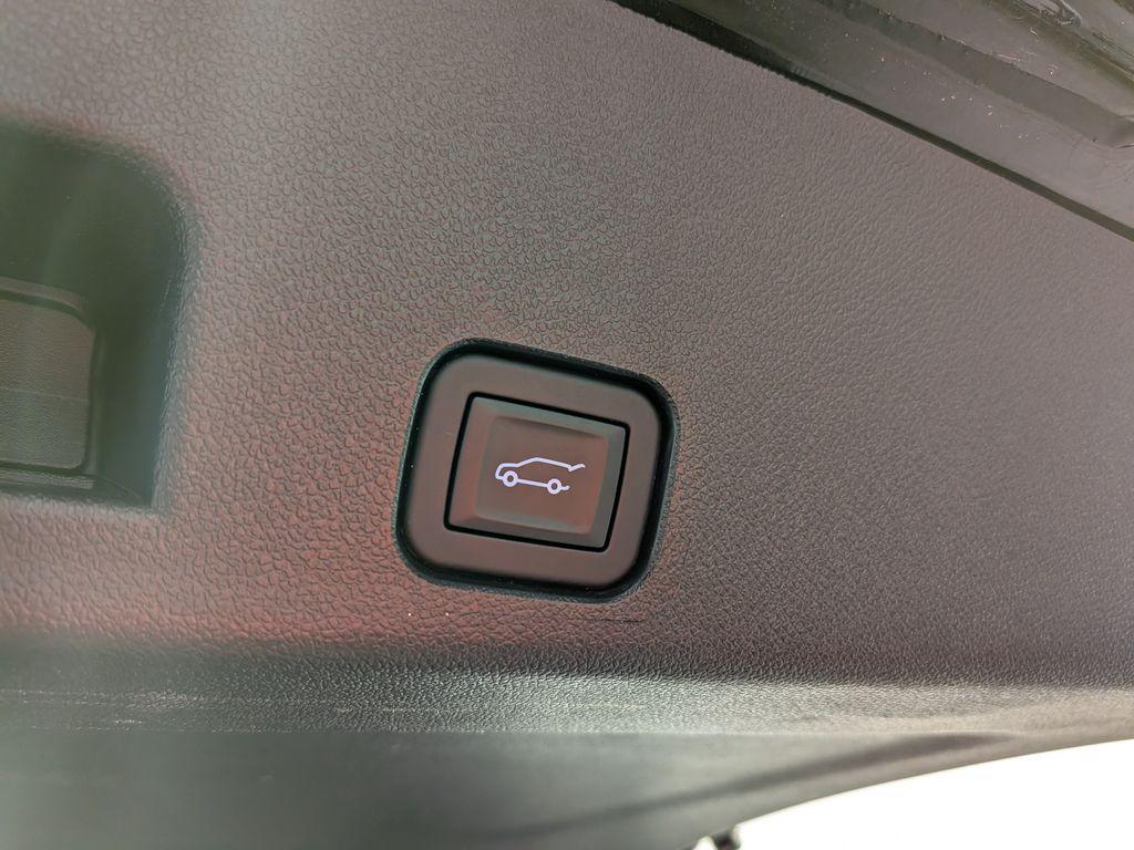 used 2025 GMC Acadia car, priced at $34,086