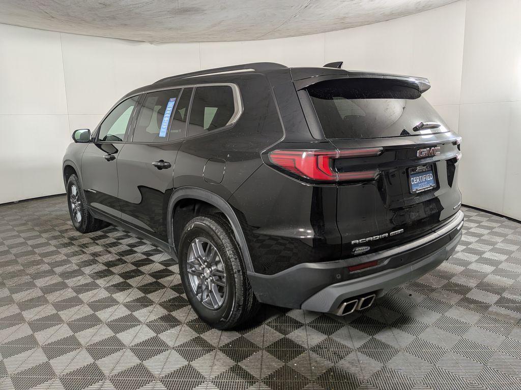 used 2025 GMC Acadia car, priced at $34,086